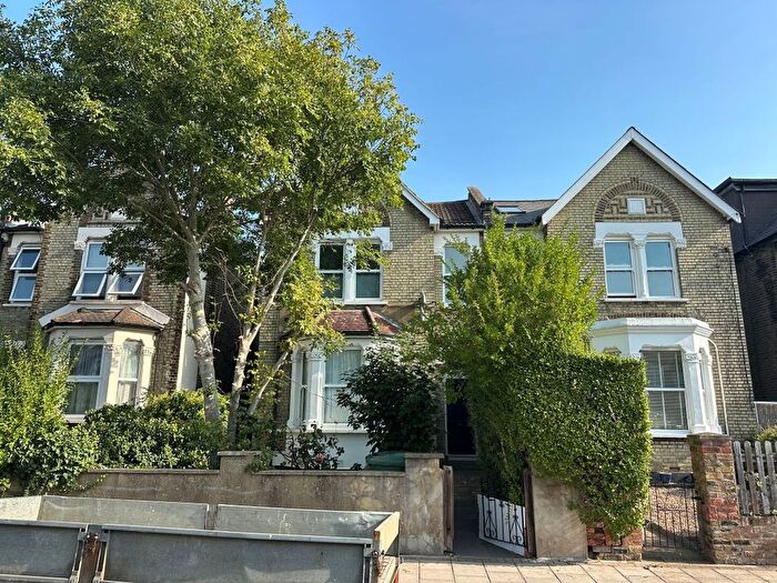 2 Bedroom Flat For Sale In B Tankerville Road, London, SW16