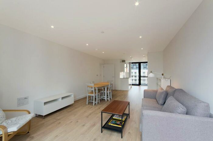 3 Bedroom Apartment To Rent In Langham House, New Garden Quarter, Stratford, E15