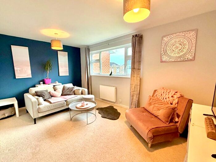 2 Bedroom Apartment For Sale In Wrenswood, Covingham, Swindon, SN3