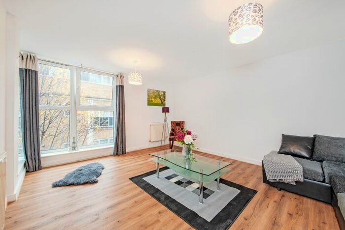 2 Bedroom Flat To Rent In Seward Street, London, EC1V