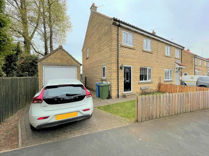 3 Bedroom Semi-Detached House For Sale In The Orchard, Snainton, Scarborough, YO13