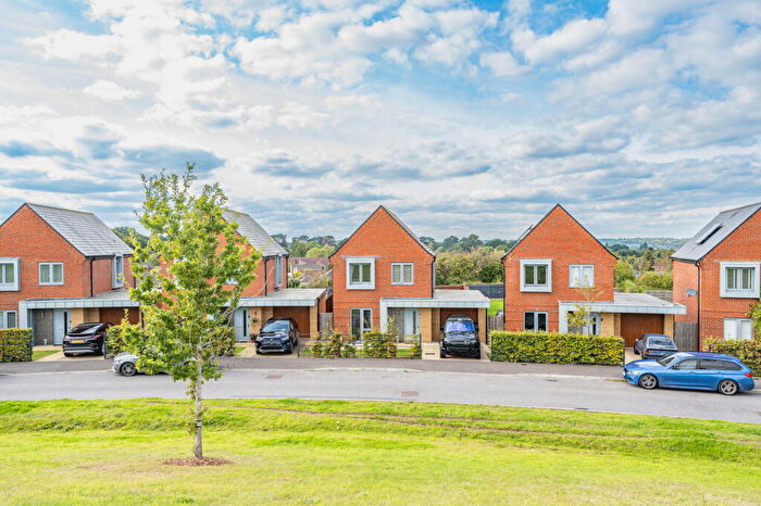 3 Bedroom Detached House To Rent In Maple Crescent, Southampton, SO30