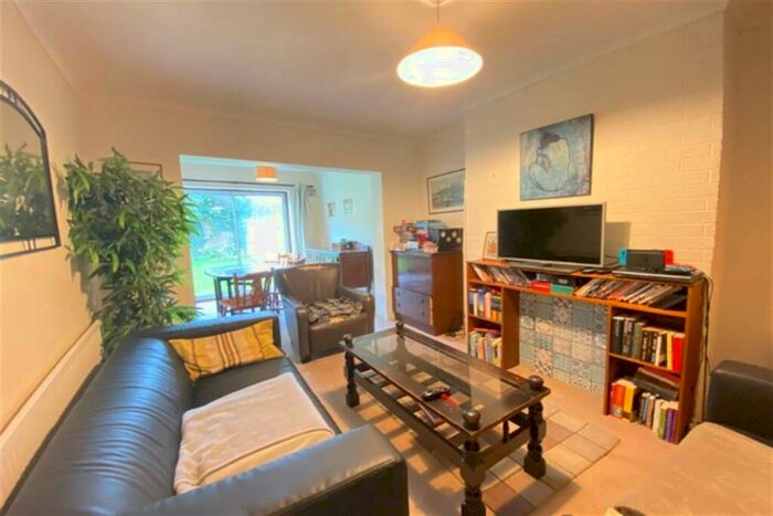 4 Bedroom Semi-Detached House To Rent In Purcell Road, Marston, Oxford, Oxfordshire, OX3