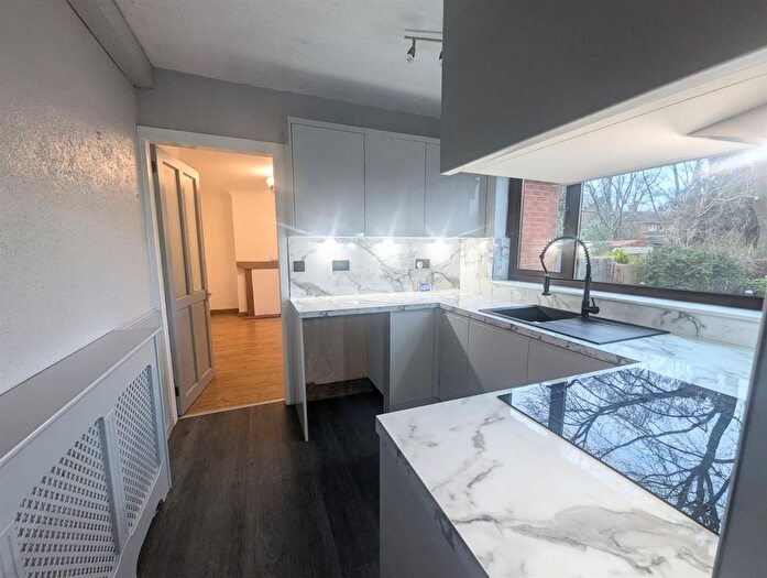 3 Bedroom Property To Rent In Walhouse Road, Walsall, WS1