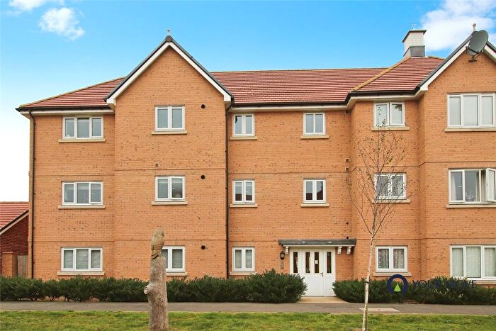 2 Bedroom Flat To Rent In Kensington Way, Polegate, East Sussex, BN26