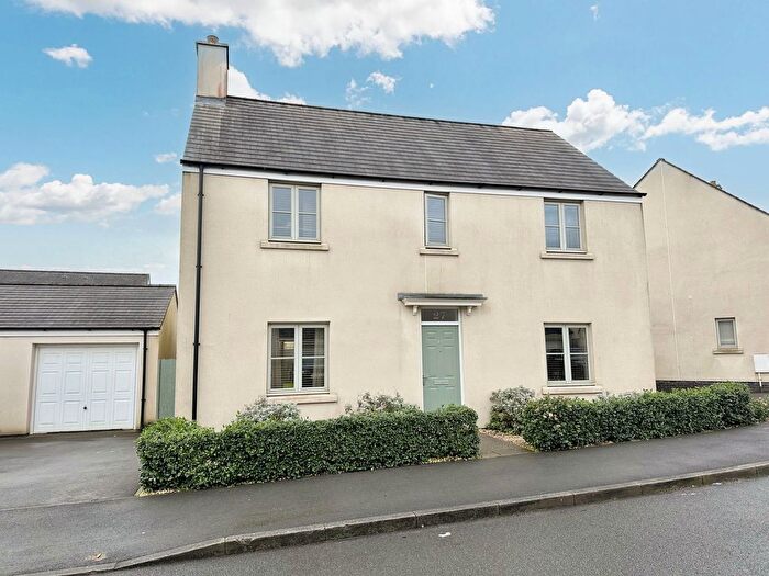 4 Bedroom Detached House For Sale In Heathland Way, Llandarcy, Neath, SA10