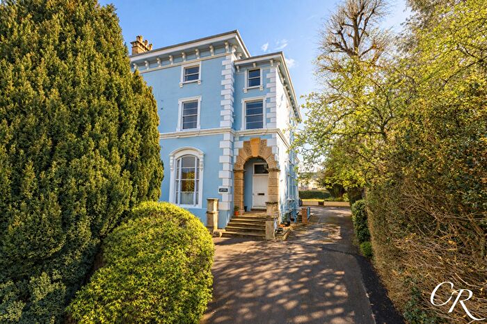 1 Bedroom Flat For Sale In Easy Approach Drive, Cheltenham, GL52