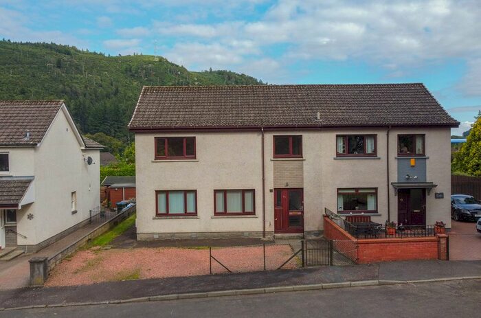 5 Bedroom Semi-Detached House For Sale In Inchewan, Birnam, Dunkeld, PH8