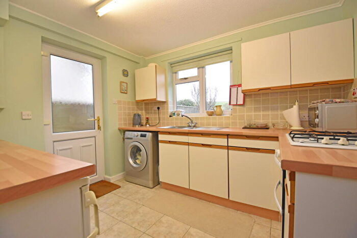 2 Bedroom Detached Bungalow For Sale In Meadow View, Uffculme, EX15