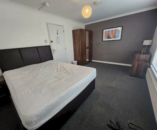 1 Bedroom House To Rent In Abbotts Drive, Waltham Abbey, EN9