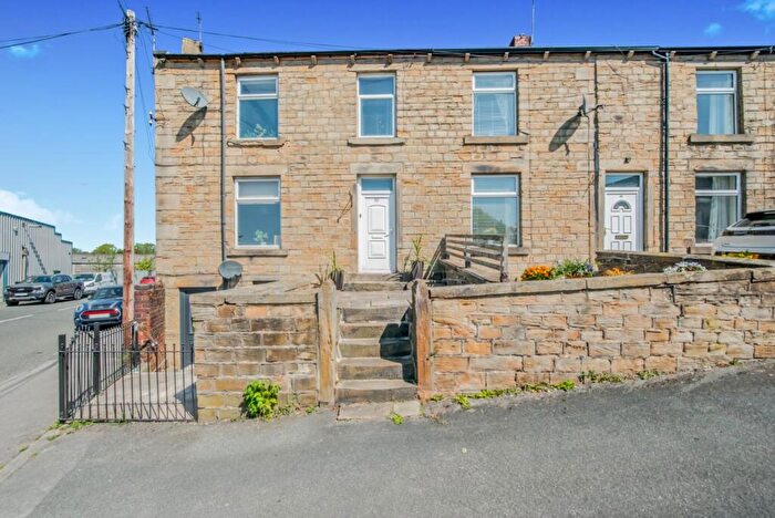 2 Bedroom Terraced House For Sale In Oxford Road, Gomersal, Cleckheaton, West Yorkshire, BD19