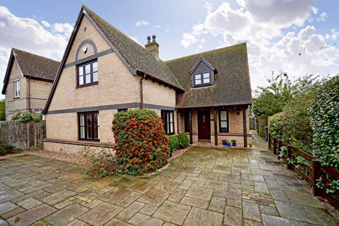 4 Bedroom Detached House For Sale In Wesley House, Church Road, Grafham, PE28