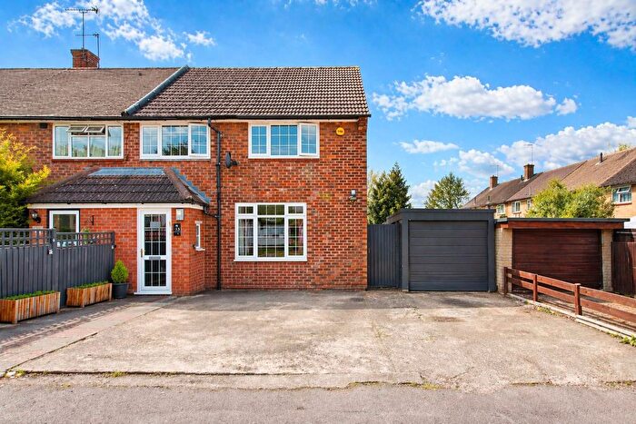 3 Bedroom End Of Terrace House For Sale In Linton Avenue, Borehamwood, WD6