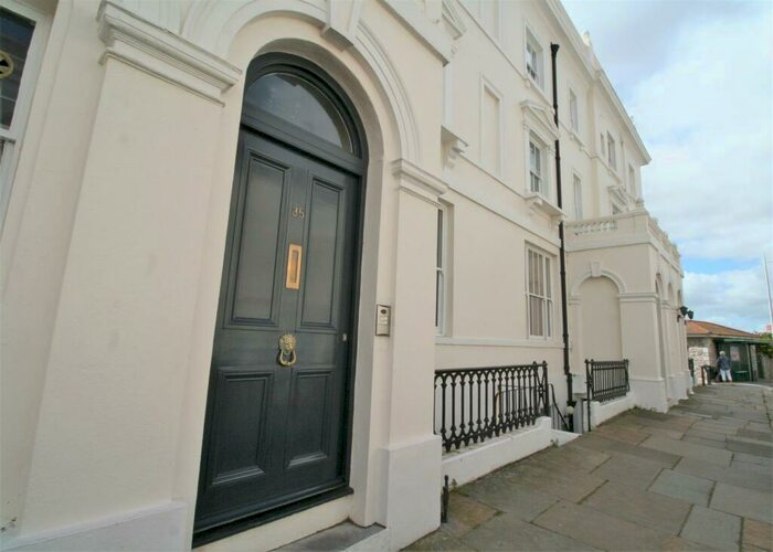 2 Bedroom Apartment To Rent In Grand Parade, Plymouth, PL1