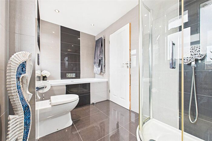 3 Bedroom Terraced House For Sale In Romsey Close, Blackwater, Camberley, Hampshire, GU17
