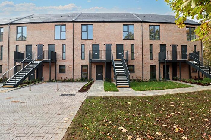 2 Bedroom Duplex To Rent In Kilpatrick Grove, Edinburgh, Midlothian, EH6