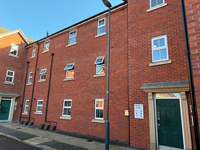 2 Bedroom Flat To Rent In Damselfly Court, Nuneaton, CV10