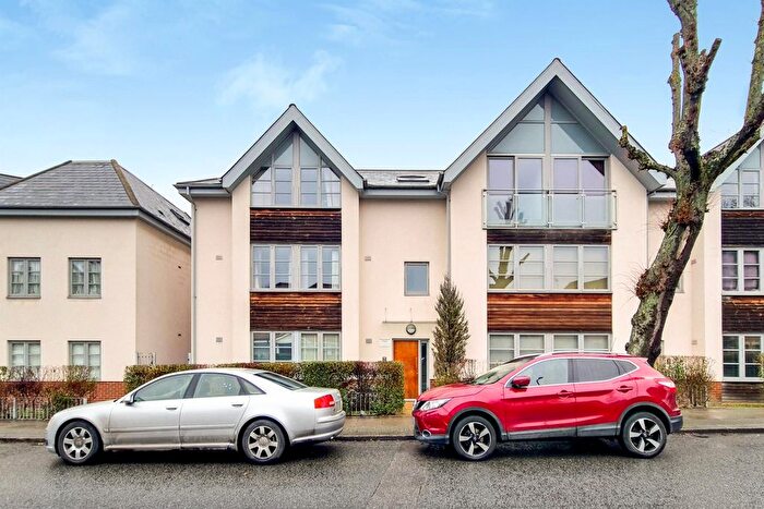 2 Bedroom Flat To Rent In Clementine Court, Harrow, HA3