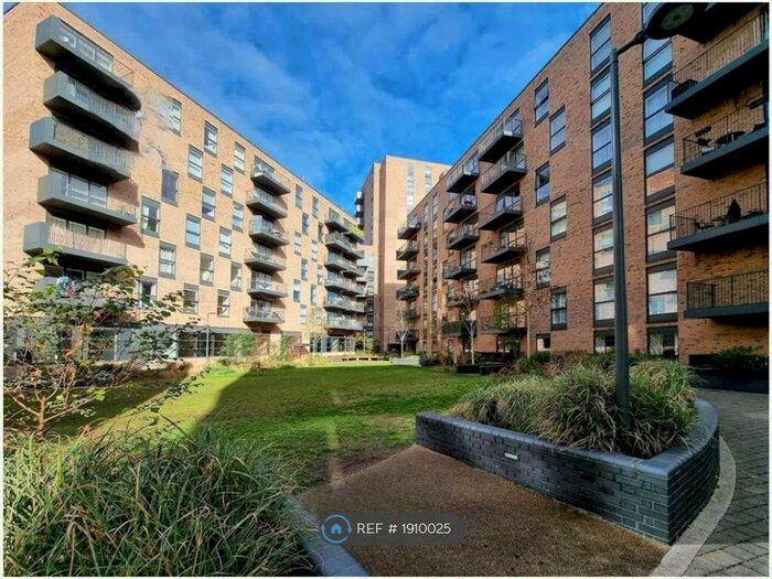 2 Bedroom Flat To Rent In Lyon Road, Harrow, HA1