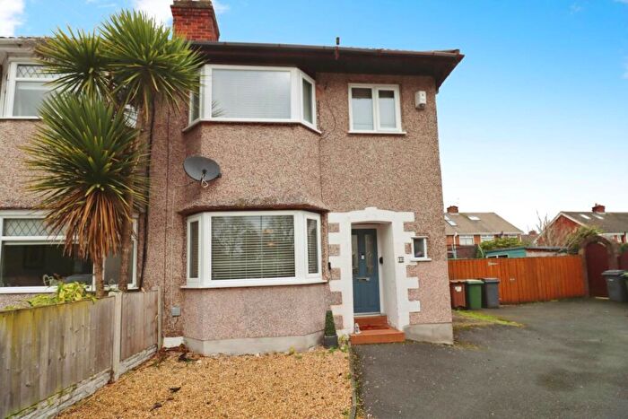 3 Bedroom Semi Detached House For Sale In Elmure Avenue, Bebington, CH63