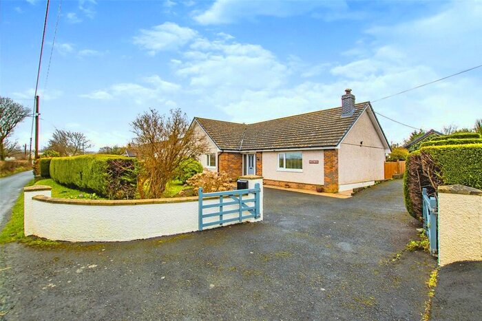 3 Bedroom Bungalow For Sale In Caerwedros, Llandysul, Caerwedros, Llandysul, SA44