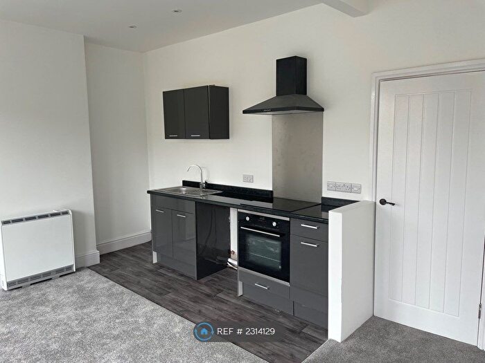 2 Bedroom Flat To Rent In Moorland Road, Weston-Super-Mare, BS23