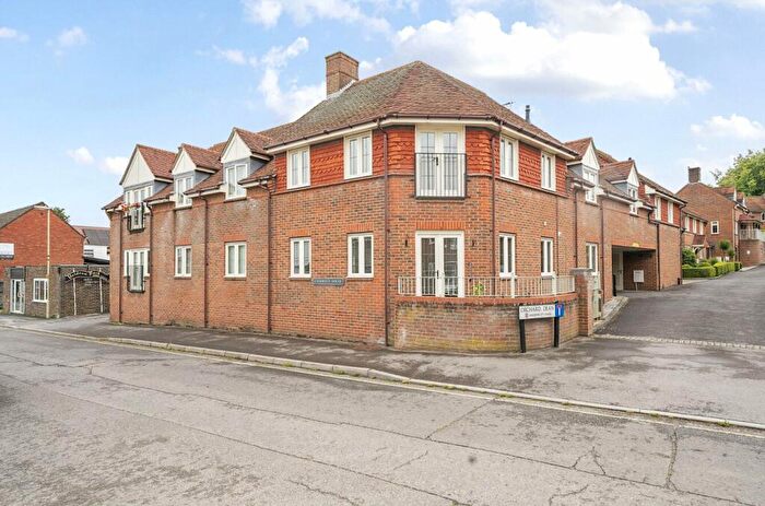 1 Bedroom Apartment To Rent In Orchard Dean, Alresford, Hampshire, SO24