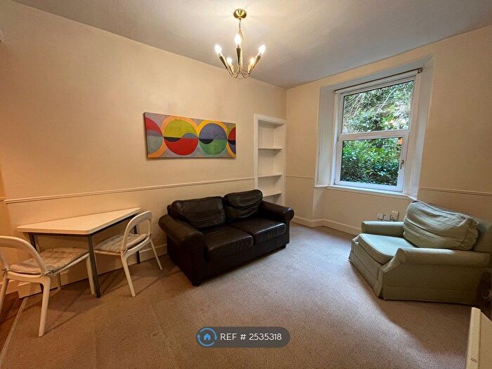 1 Bedroom Flat To Rent In Wardlaw Place, Edinburgh, EH11