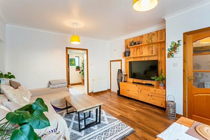 2 Bedroom Semi-Detached House For Sale In Clark Place, Kirkcaldy, KY2