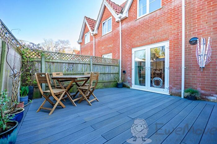 3 Bedroom Semi-Detached House For Sale In Forge Close, Old Buckenham, Attleborough, Norfolk, NR17