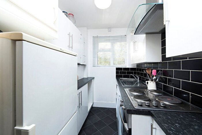 1 Bedroom Flat To Rent In Rotherfield Street, London, N1