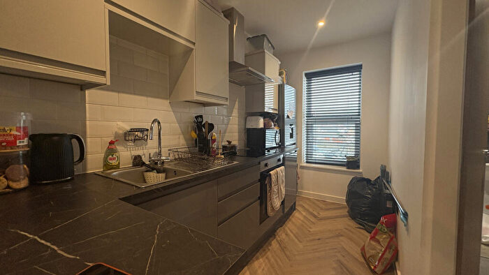 1 Bedroom Apartment To Rent In Cowbridge Road East, Cardiff, Cardiff, , Gb, CF11