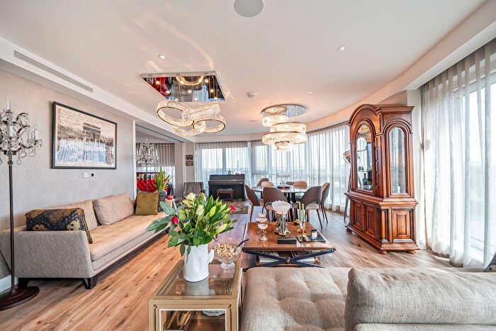 5 Bedroom Flat For Sale In Dickens Yard, Ealing, London, W5