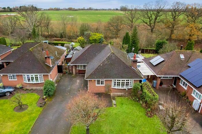 3 Bedroom Bungalow For Sale In Dixon Drive, Chelford, Macclesfield SK11