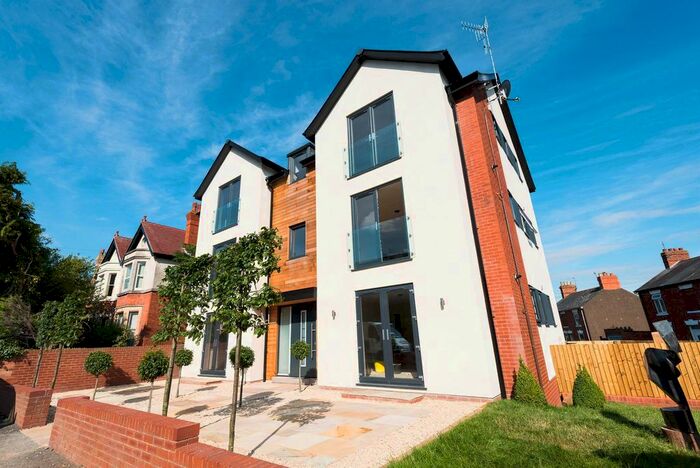 2 Bedroom Flat To Rent In Christ Church Road, Malvern, WR14