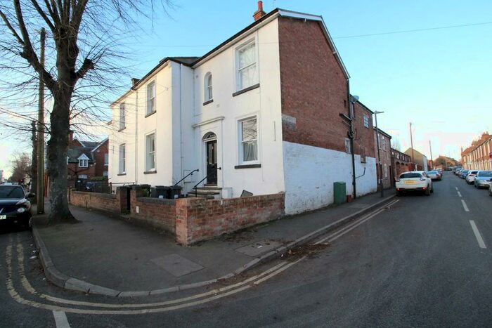 7 Bedroom Semi-Detached House To Rent In Leicester Street, Leamington Spa, Warwickshire, CV32
