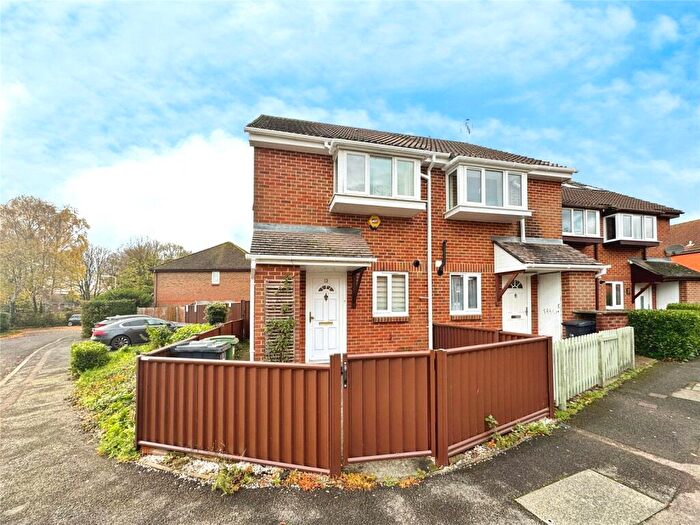 2 Bedroom Semi Detached House For Sale In Gower Close, Basingstoke, Hampshire, RG21