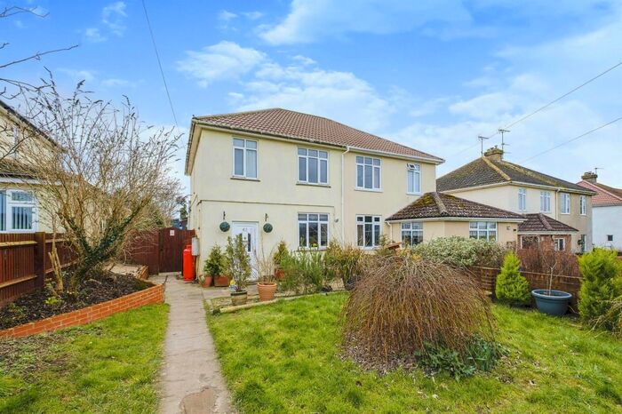 3 Bedroom Semi-Detached House For Sale In Fargo Road, Larkhill, Salisbury, SP4