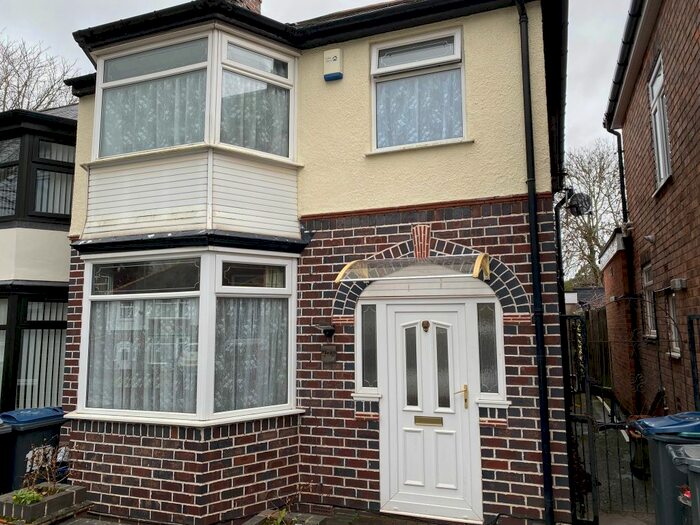 3 Bedroom Semi-Detached House To Rent In Lindridge Road, Erdington, Birmingham, B23