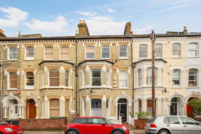 2 Bedroom Flat To Rent In Mayflower Road, London SW9