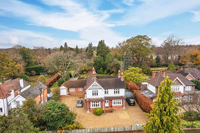 5 Bedroom Detached House For Sale In Avondale Road, Fleet, GU51