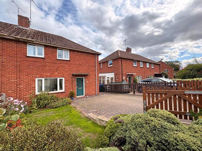 3 Bedroom Semi-Detached House For Sale In New Croft, Weedon, Northamptonshire, NN7