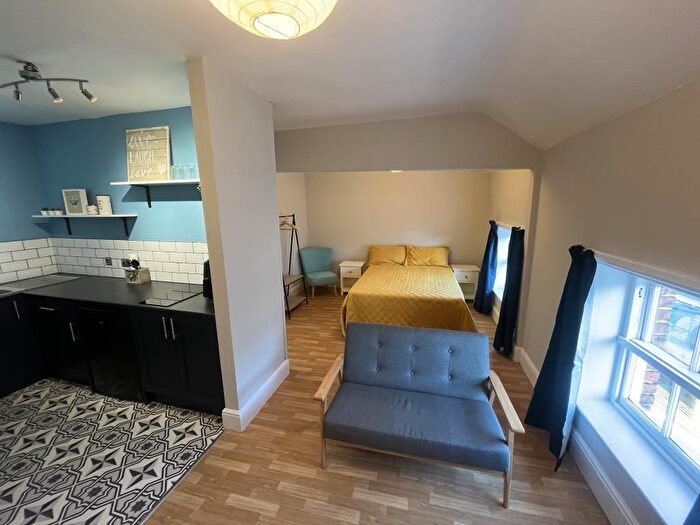 Studio To Rent In Leominster, Null, HR6