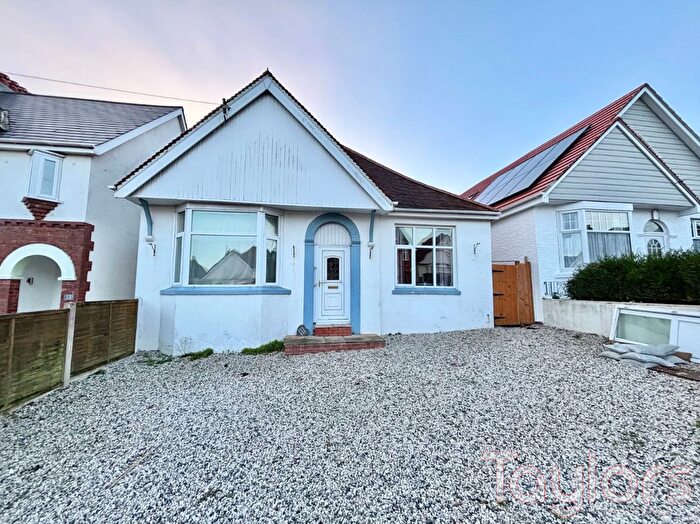 4 Bedroom Bungalow For Sale In Tarraway Road, Preston, Paignton, TQ3