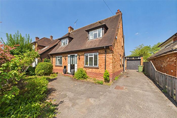 3 Bedroom Detached House To Rent In Oaken Grove, Maidenhead, Berkshire, SL6