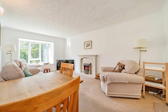 1 Bedroom Flat For Sale In Dingleway, Appleton, Warrington, Cheshire, WA4