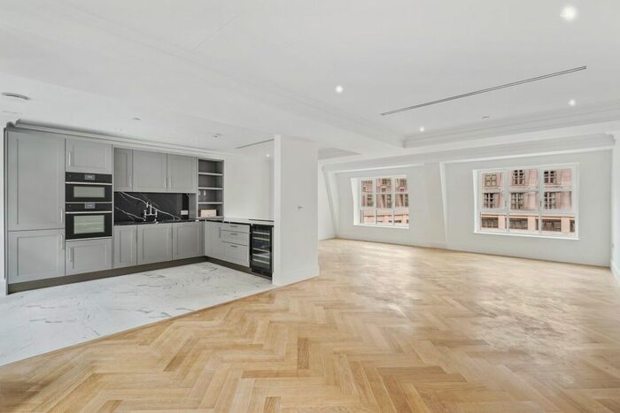 3 Bedroom Flat To Rent In Millbank, London, SW1P