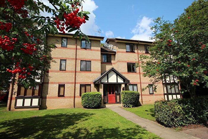 1 Bedroom Flat To Rent In Woodland Grove, Epping, CM16