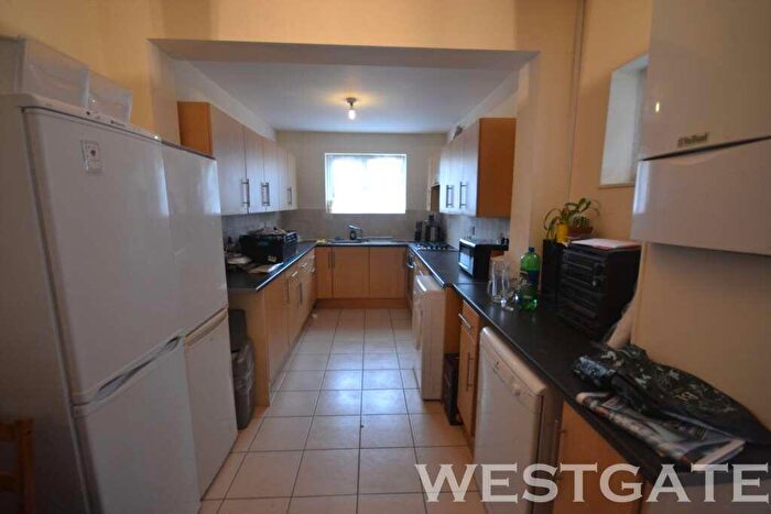 7 Bedroom Terraced House To Rent In Norris Road, Uni Area, RG6