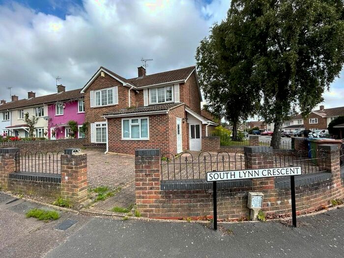 4 Bedroom End Of Terrace House To Rent In South Lynn Crescent, Bracknell, Berkshire, RG12